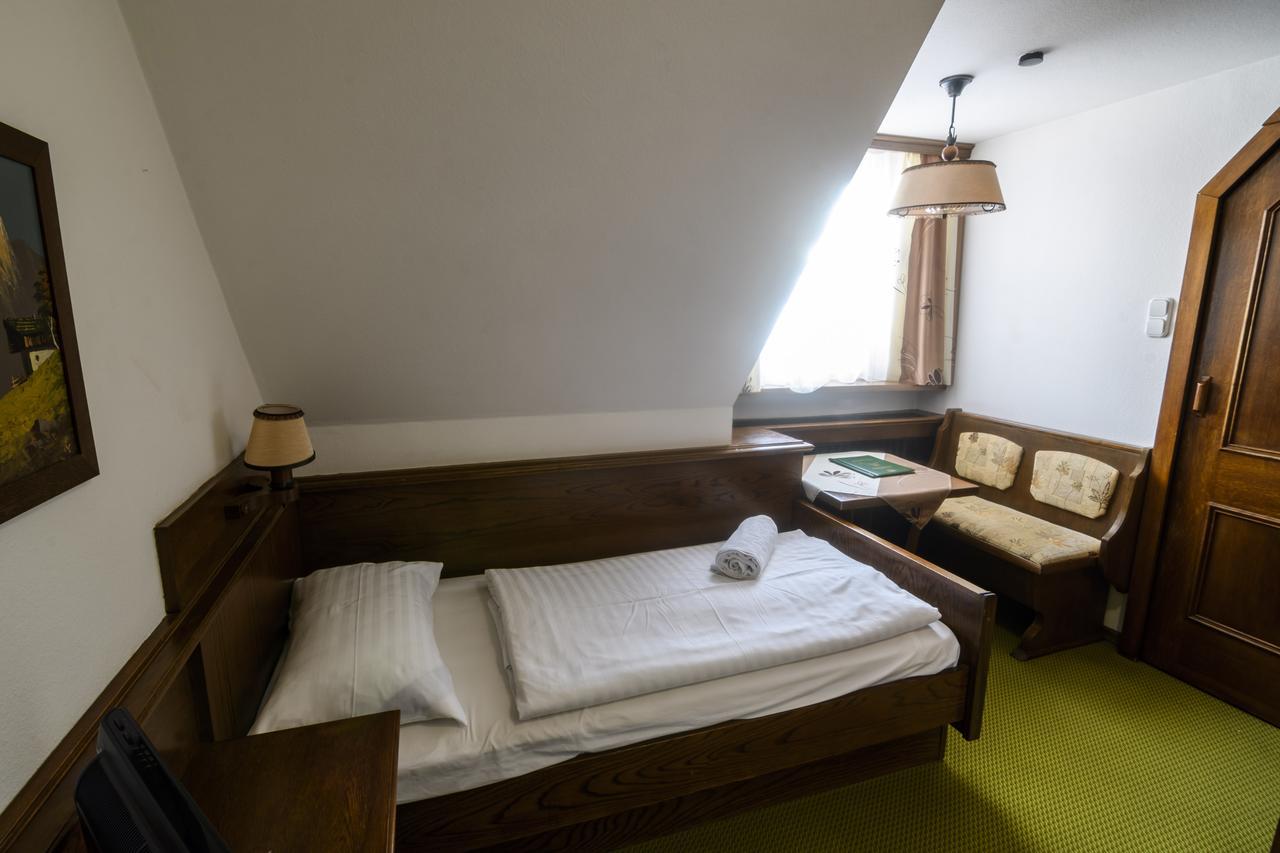 Gasthof Zum Jaegerwirt Hotel Mariazell Phòng bức ảnh