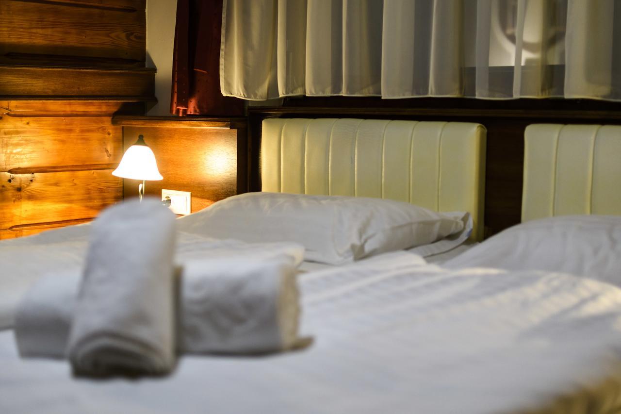 Gasthof Zum Jaegerwirt Hotel Mariazell Ngoại thất bức ảnh
