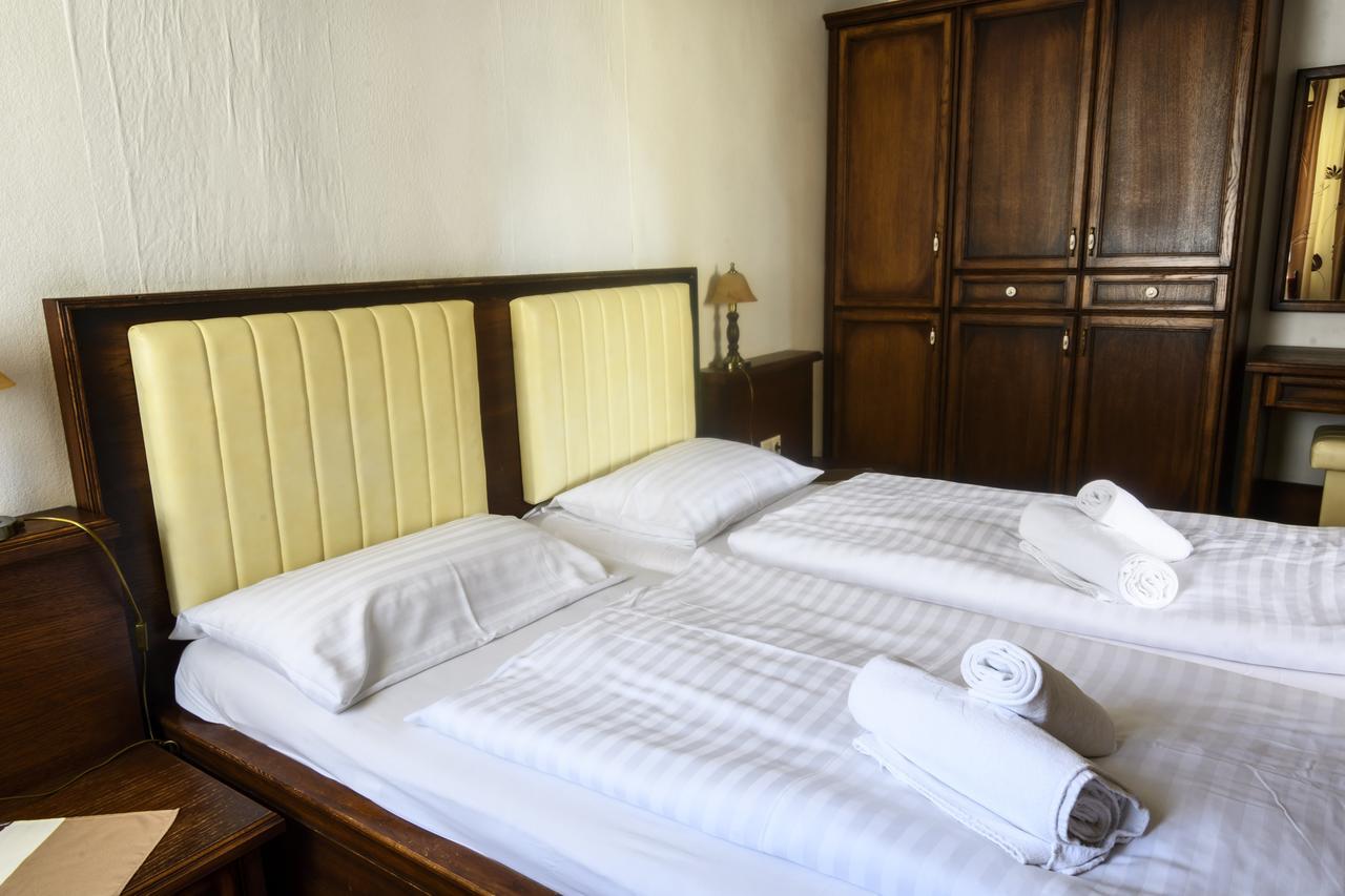 Gasthof Zum Jaegerwirt Hotel Mariazell Phòng bức ảnh