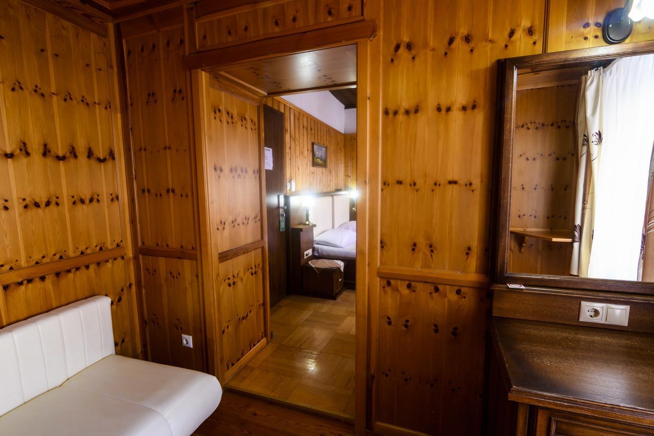 Gasthof Zum Jaegerwirt Hotel Mariazell Ngoại thất bức ảnh