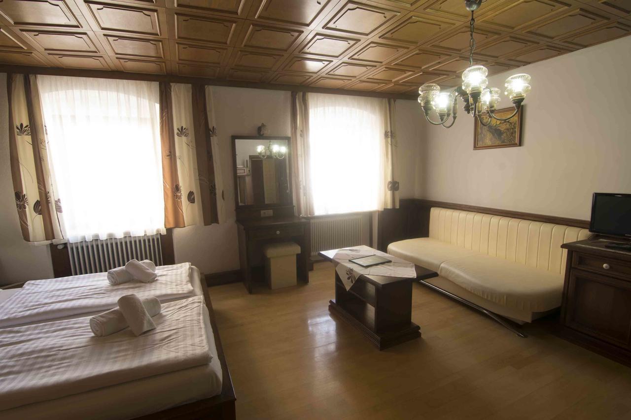 Gasthof Zum Jaegerwirt Hotel Mariazell Ngoại thất bức ảnh
