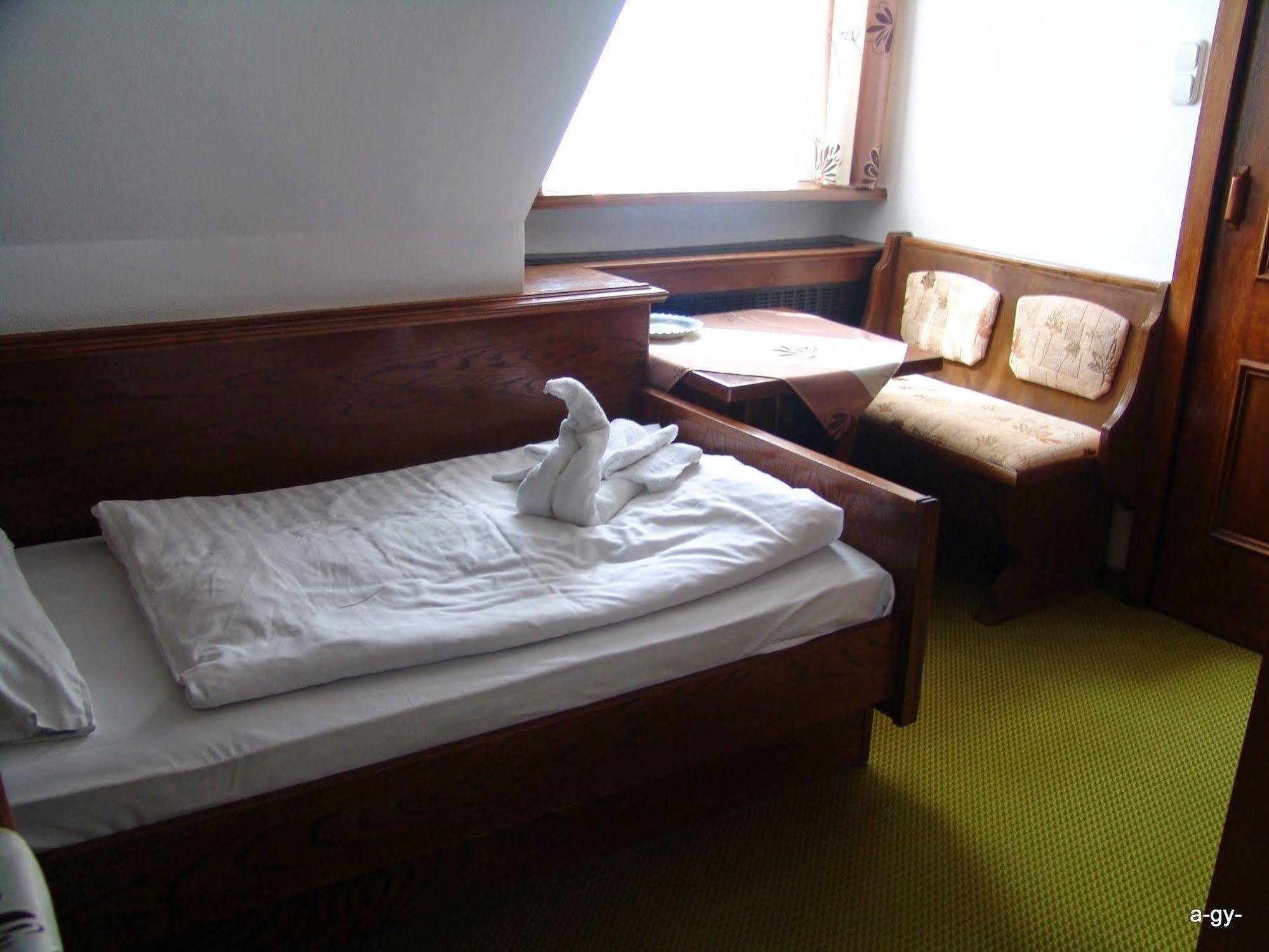 Gasthof Zum Jaegerwirt Hotel Mariazell Ngoại thất bức ảnh