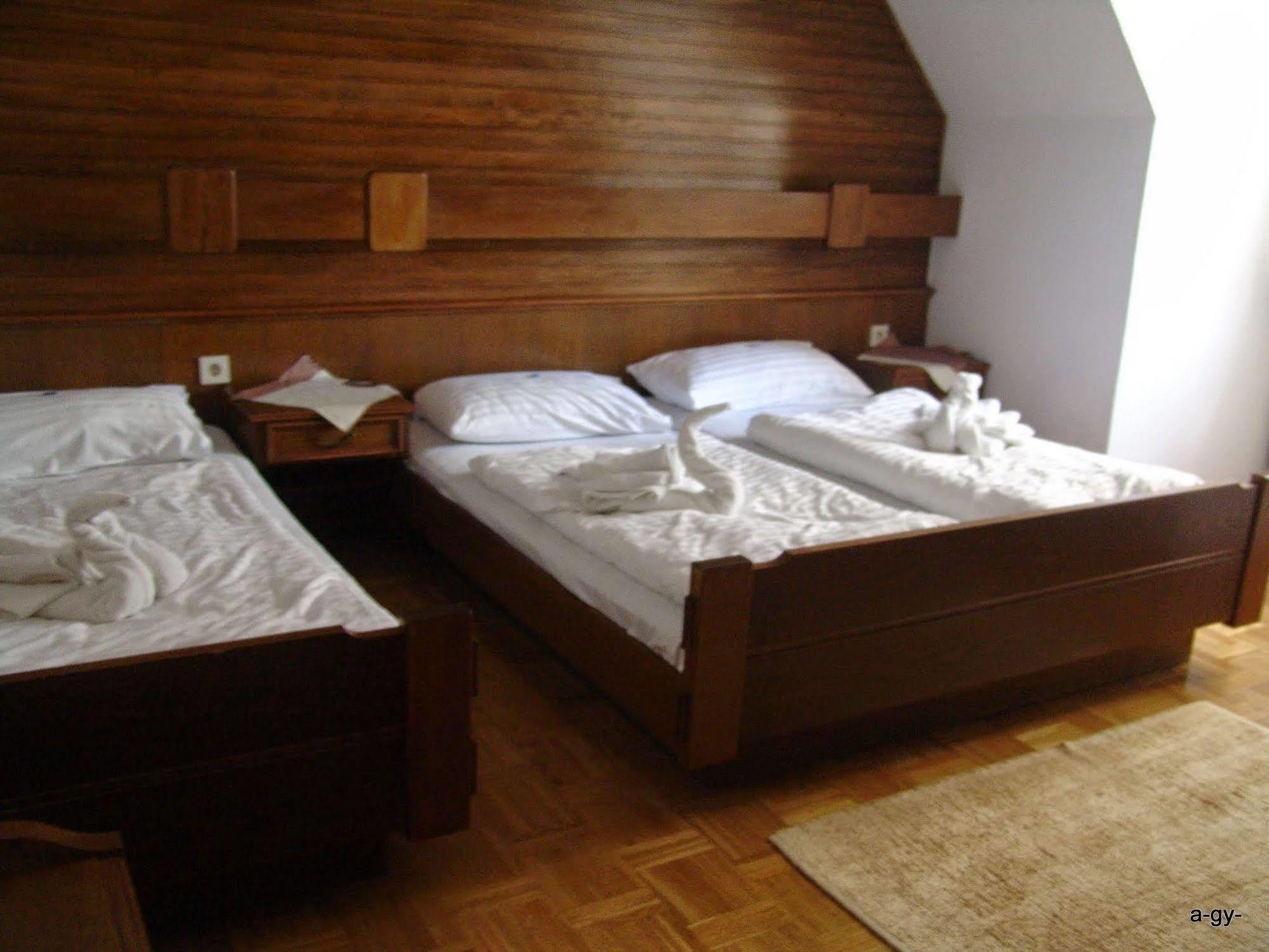 Gasthof Zum Jaegerwirt Hotel Mariazell Ngoại thất bức ảnh