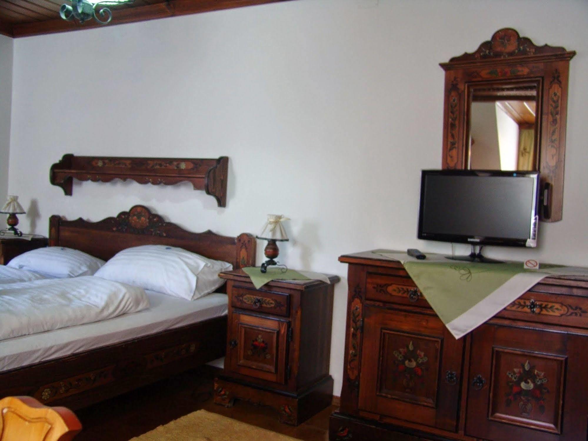 Gasthof Zum Jaegerwirt Hotel Mariazell Ngoại thất bức ảnh